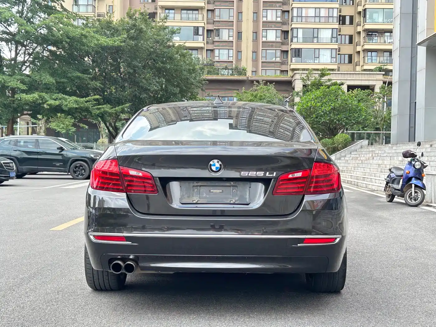BMW 5 Series 2014 525Li Luxury Design Package фото 5