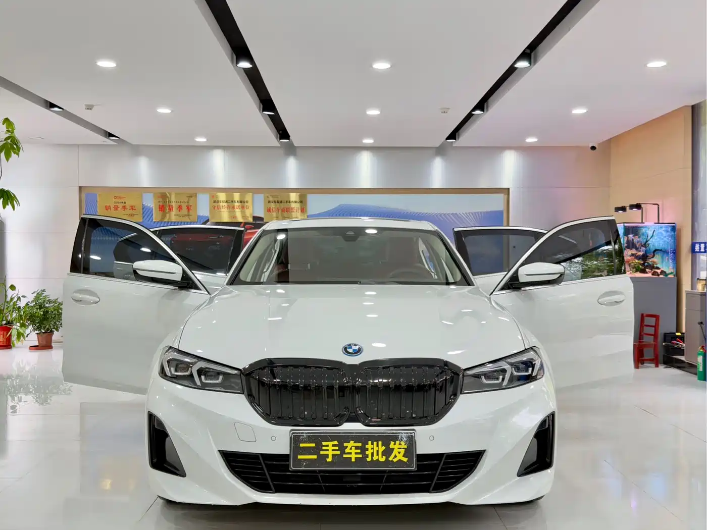 BMW i3 2022 eDrive 35 L фото 16