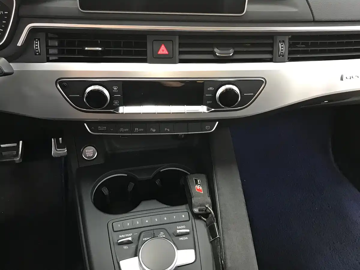 Audi A4L 2019 40 TFSI Fashion (China V) фото 13