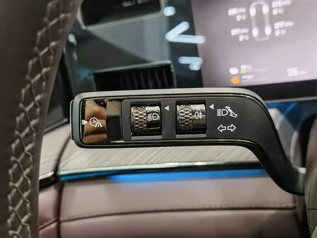 Denza Z9GT 2024 1100 AWD Ultra Edition фото 21