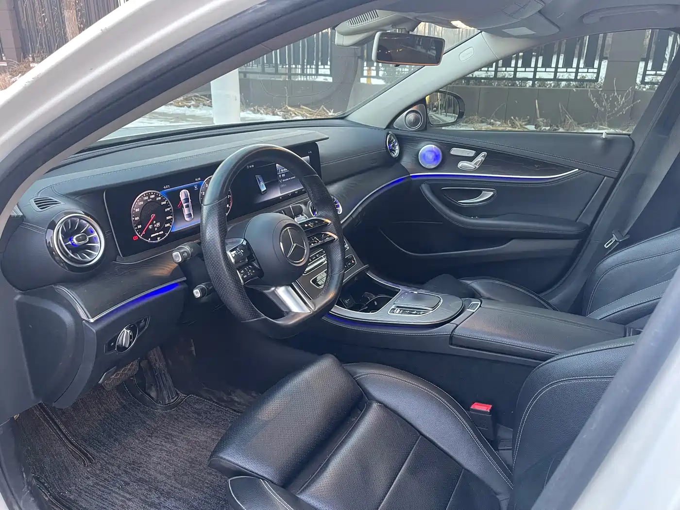 Mercedes-Benz E-Class 2016 E 200 L Sport Type фото 6