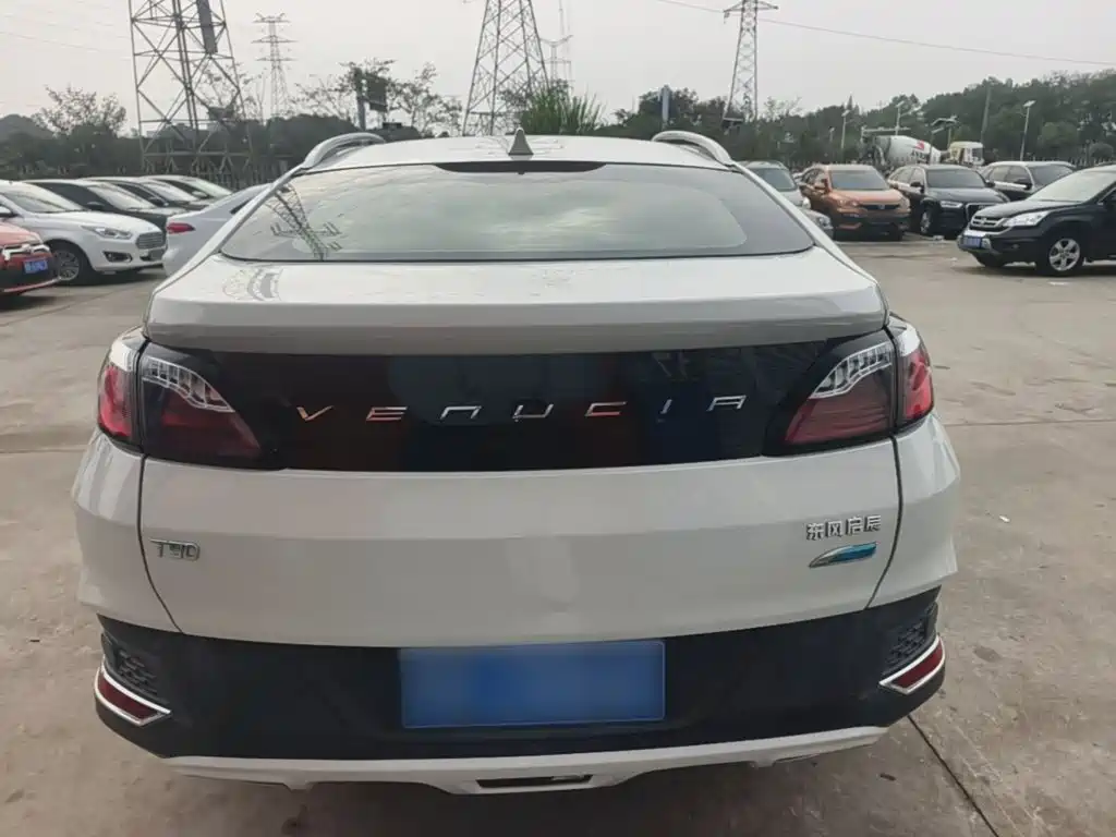 Venucia T90 2019 2018 2.0L CVT Smart Connection Intelligent Edition China V