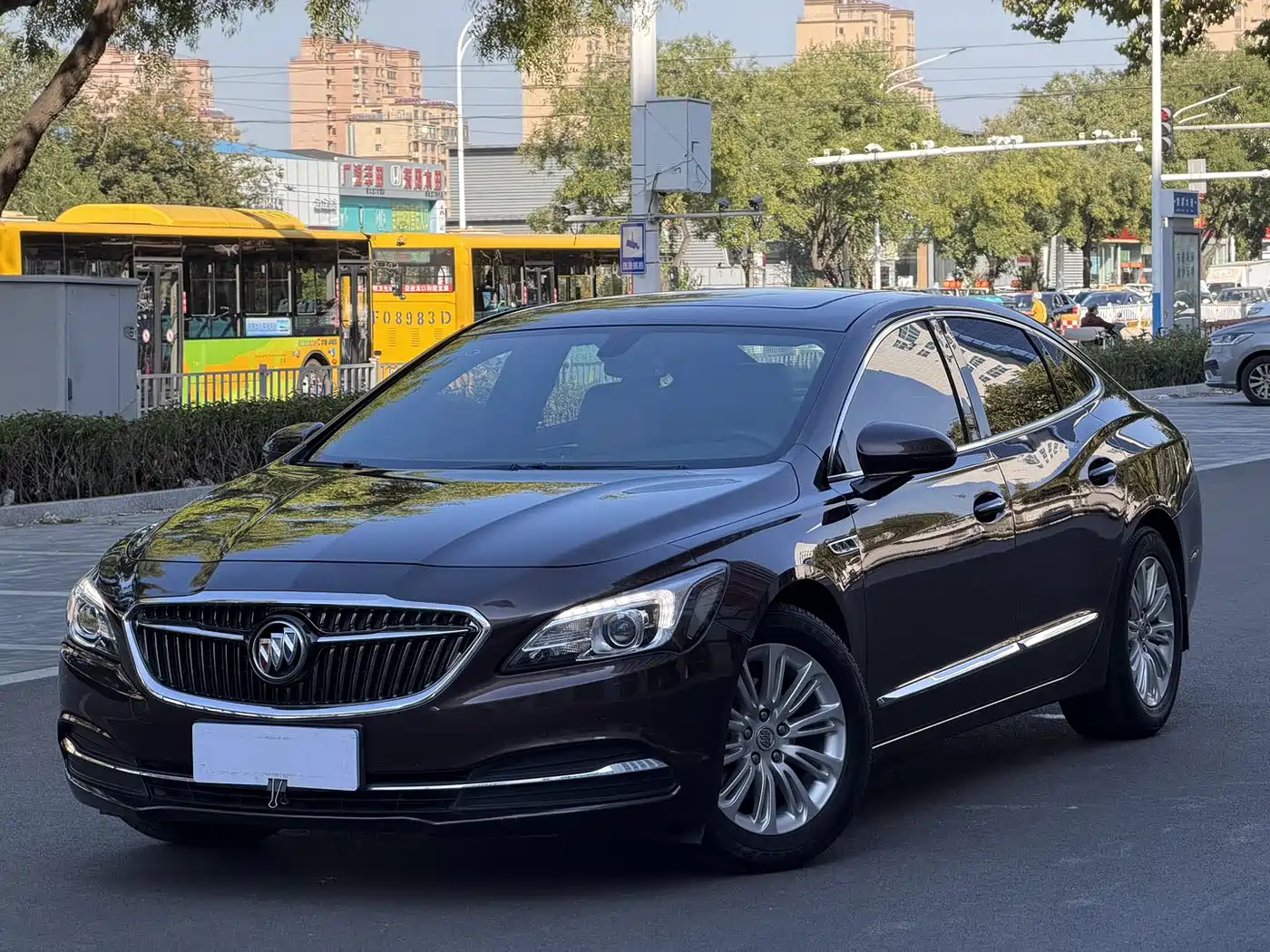 Фото 1 - Buick LaCrosse
