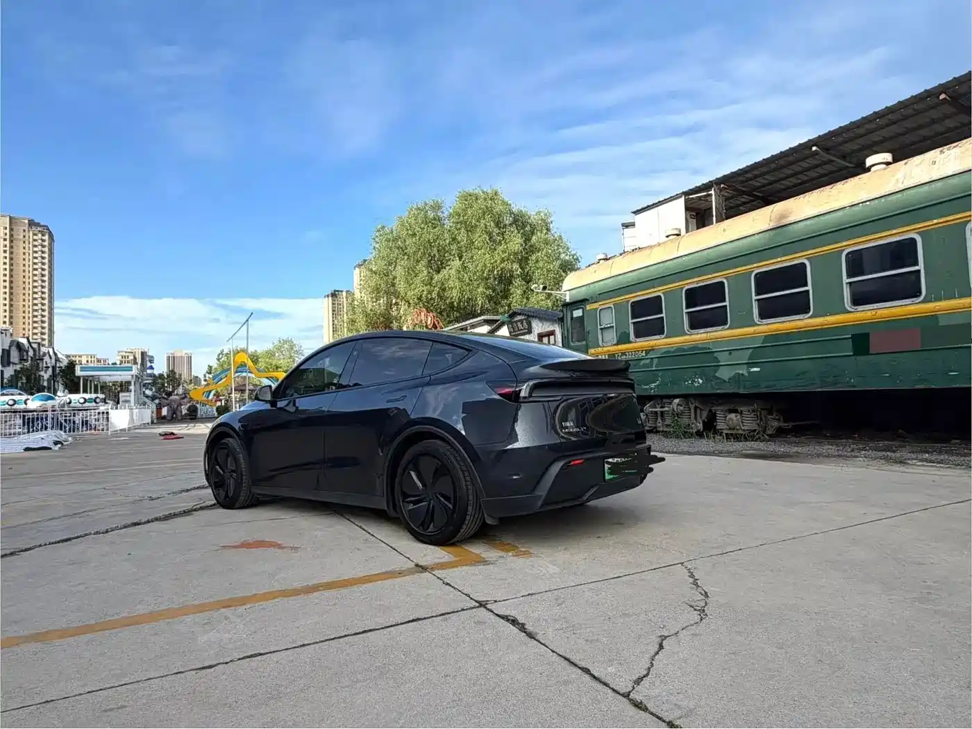 Photo 6 - Tesla Model Y