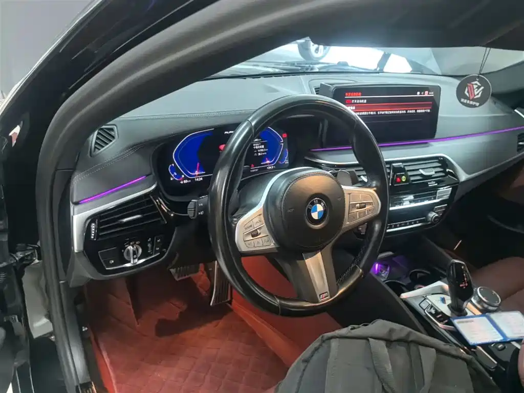 BMW 5 Series 2023 530Li Leading M Sport Package фото 10