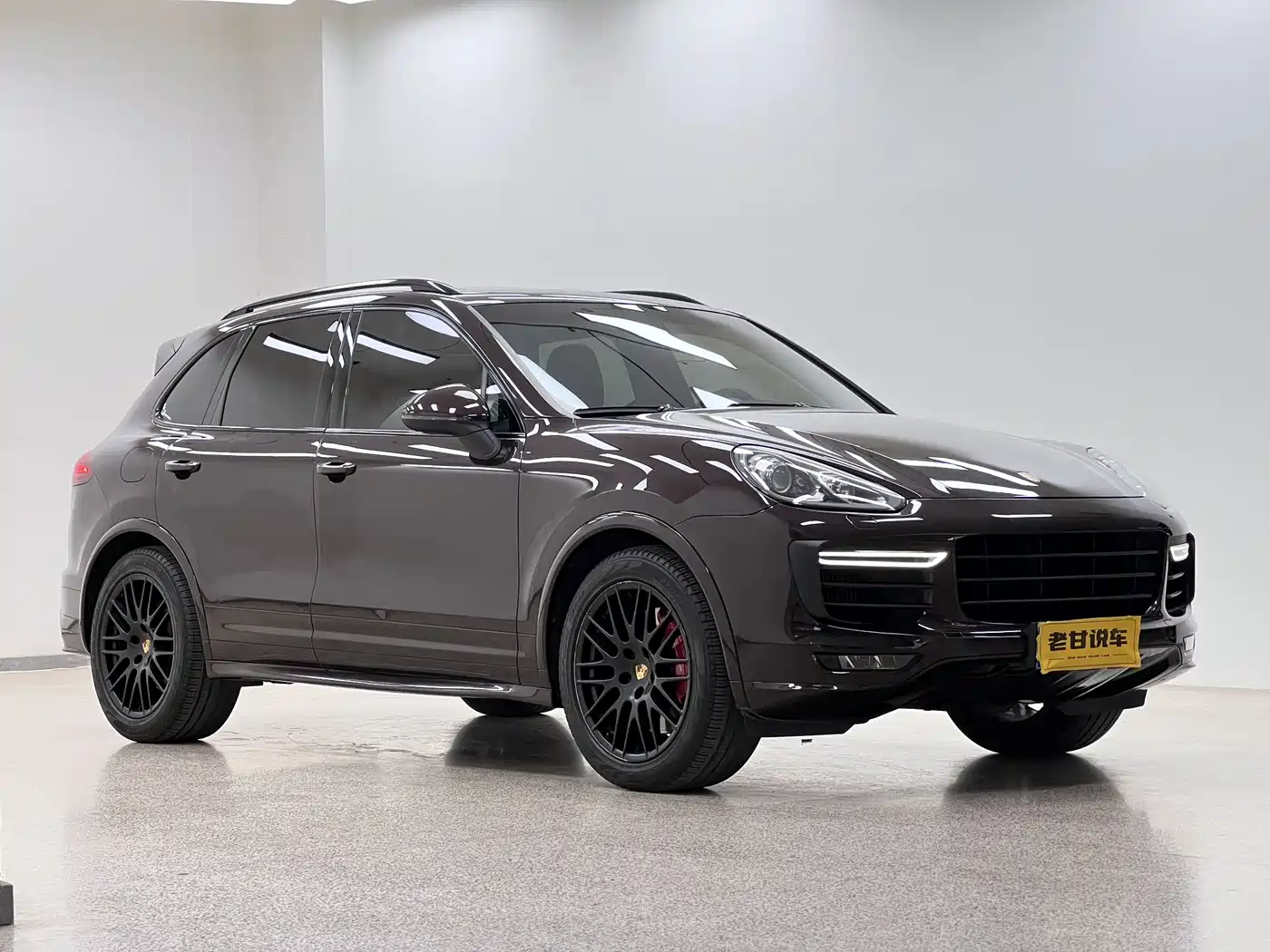 Porsche Cayenne 2015 Cayenne GTS 3.6T фото 4