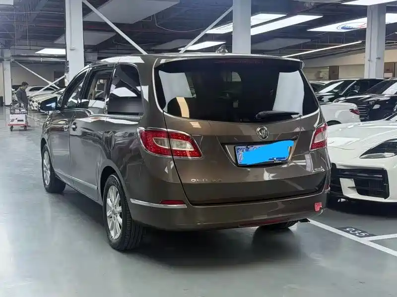 Buick GL8 2011 3.0L XT Luxury Business Flagship фото 17