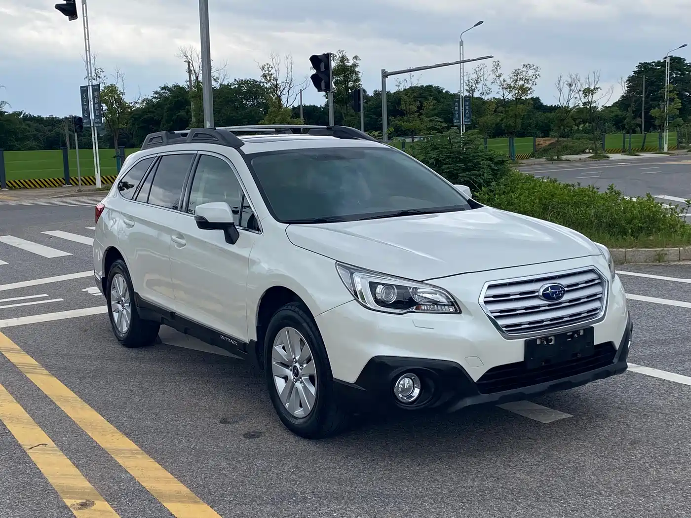 Subaru Outback 2017 2.5i Luxury Navigation Edition EyeSight фото 3