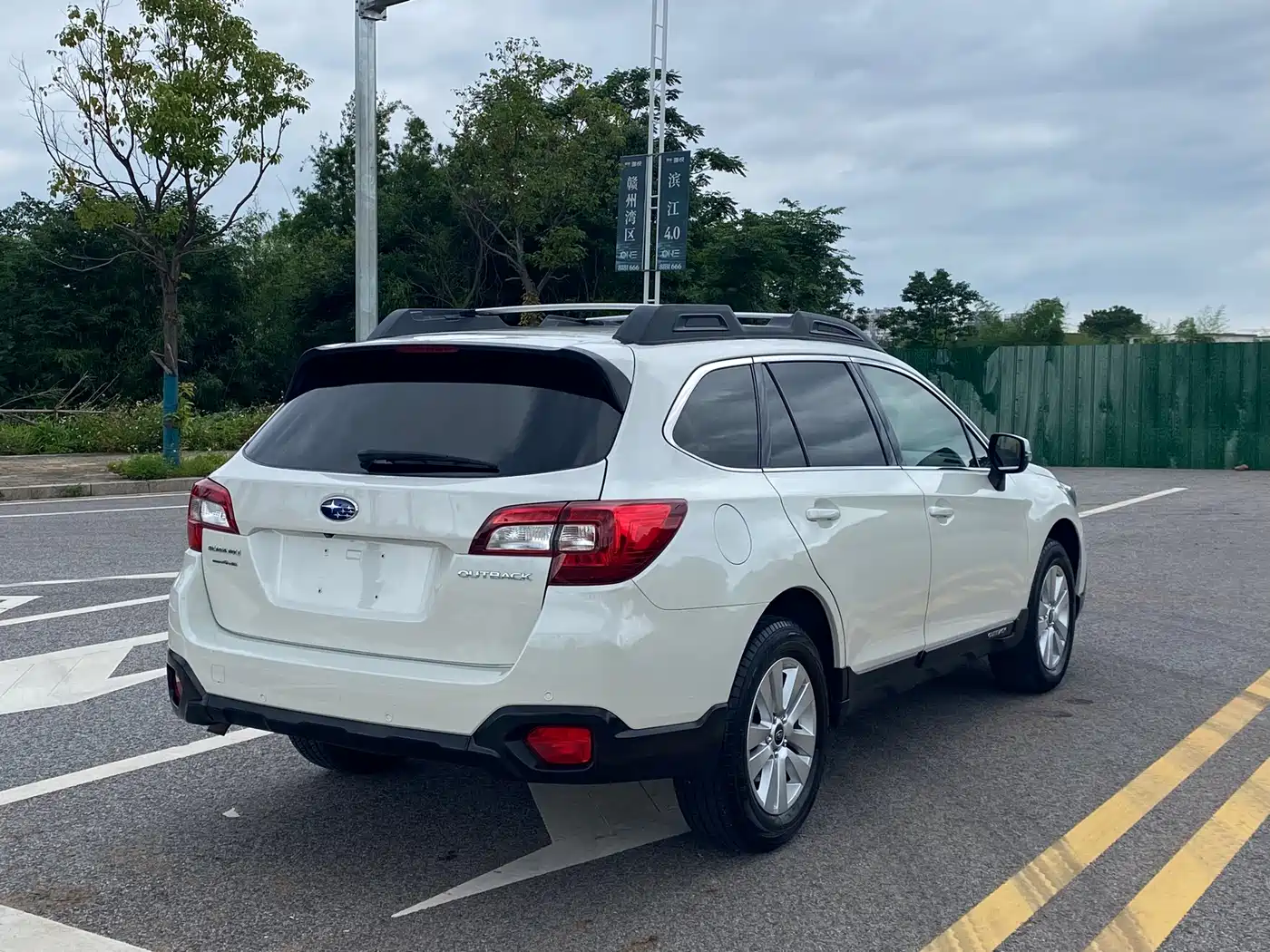 Subaru Outback 2017 2.5i Luxury Navigation Edition EyeSight фото 10
