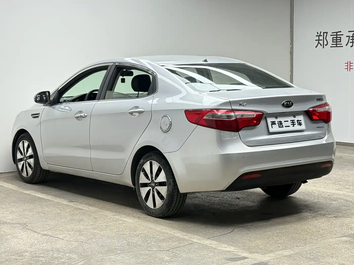 Kia K2 2012 Sedan 1.6L AT Premium ECO Commemorative Edition фото 7