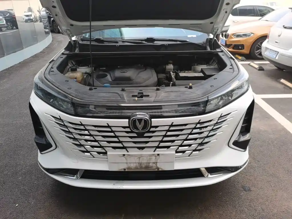 Фото 20 - Changan CS75 PLUS