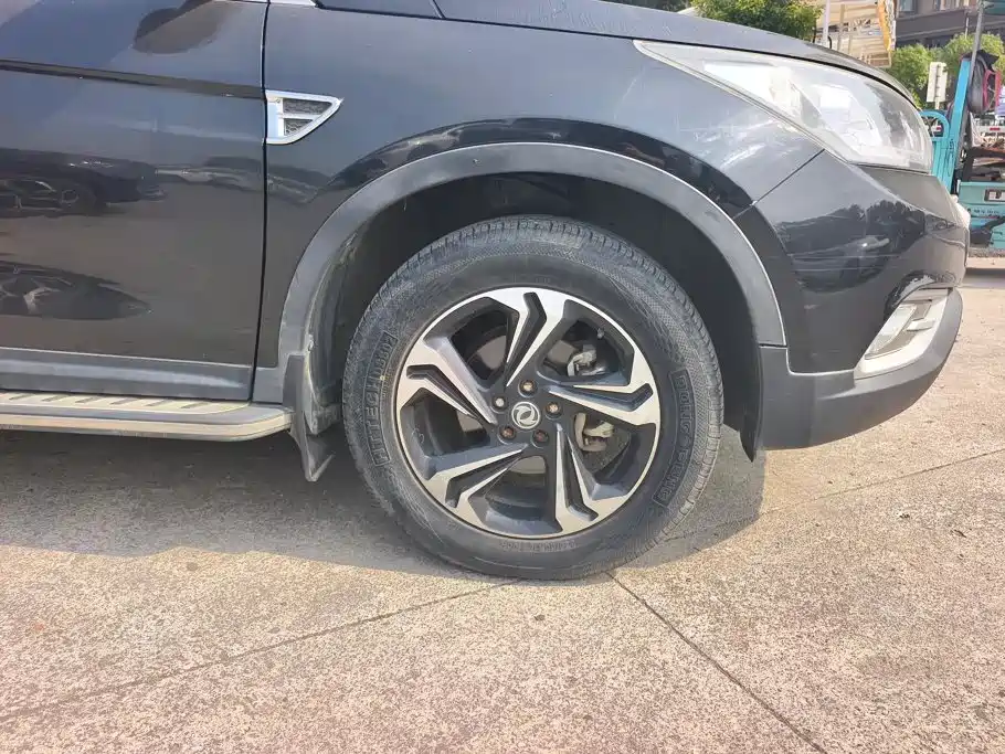 Фото 6 - Dongfeng Aeolus Dongfeng Fengshen AX7