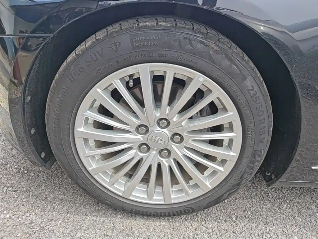 Фото 25 - Cadillac CT6