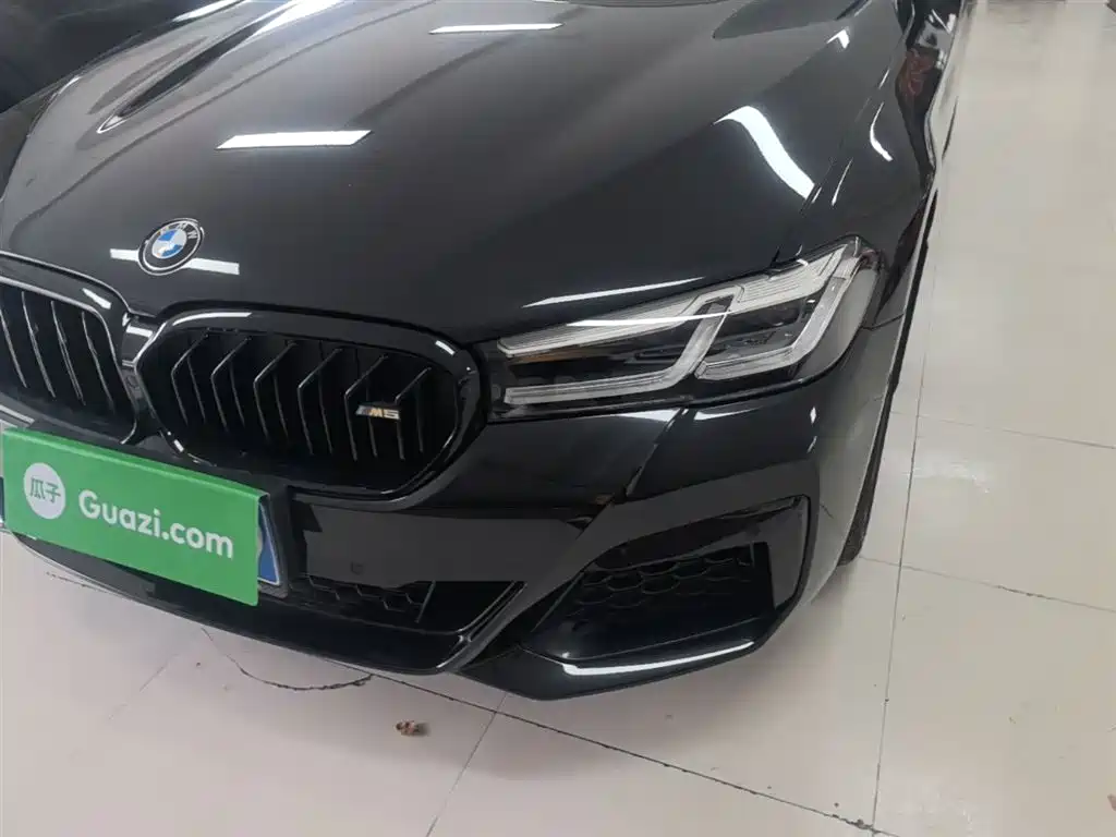 BMW 5 Series 2023 530Li Leading M Sport Package фото 24