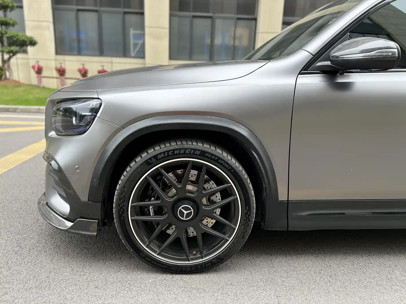 Mercedes-Benz GLB AMG 2021 Facelift AMG GLB 35 4MATIC фото 26