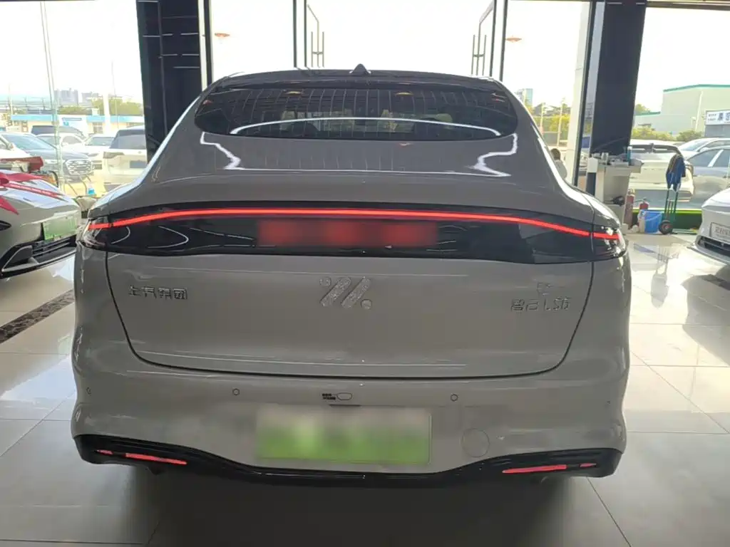 Photo 6 - IM Motors IM LS6