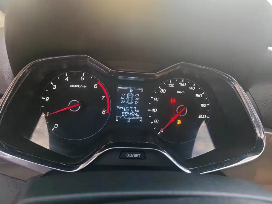 Baojun 310W 2018 2017 1.5L Manual Fashion Edition (China V)