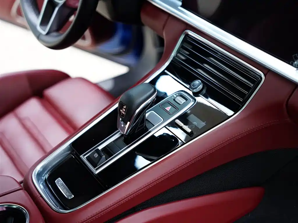 Porsche Panamera 2019 Panamera 2.9T фото 41
