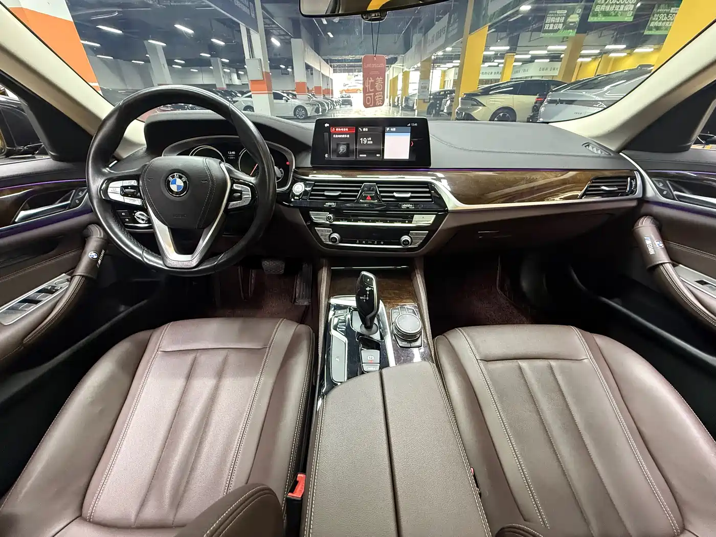 BMW 5 Series 2018 525Li Luxury Package фото 12