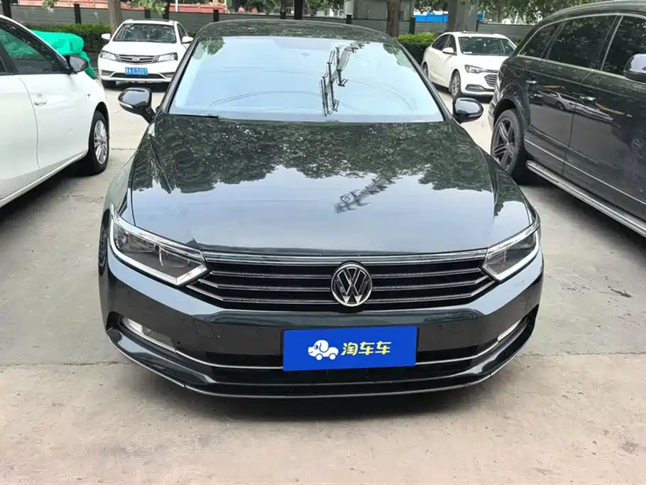 Volkswagen Magotan 2017 280TSI DSG Comfort фото 2