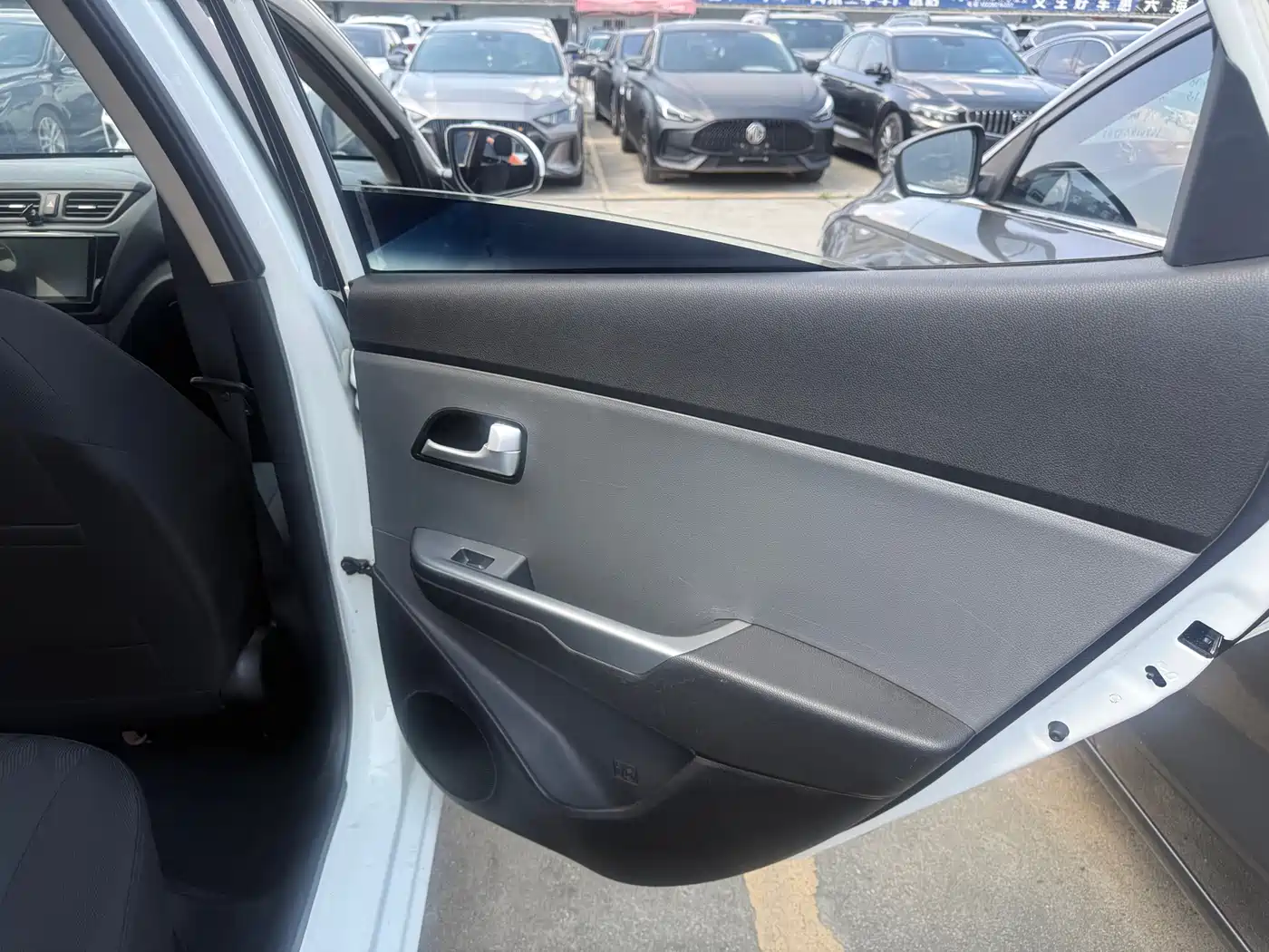 Kia K2 2017 Sedan 1.4L AT GLS фото 8