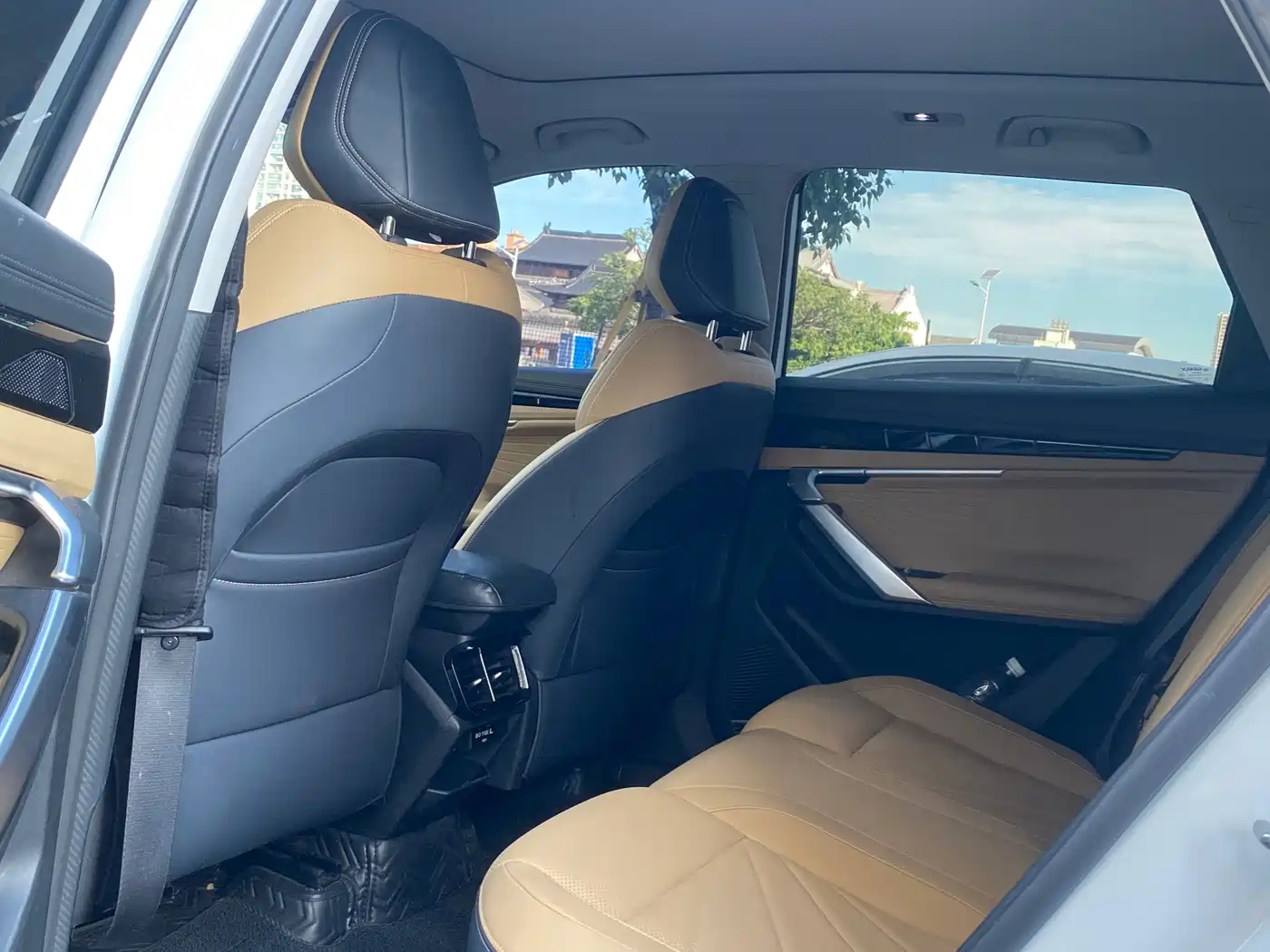 Geely Boyue L 2023 2023 1.5TD DCT Glory Edition