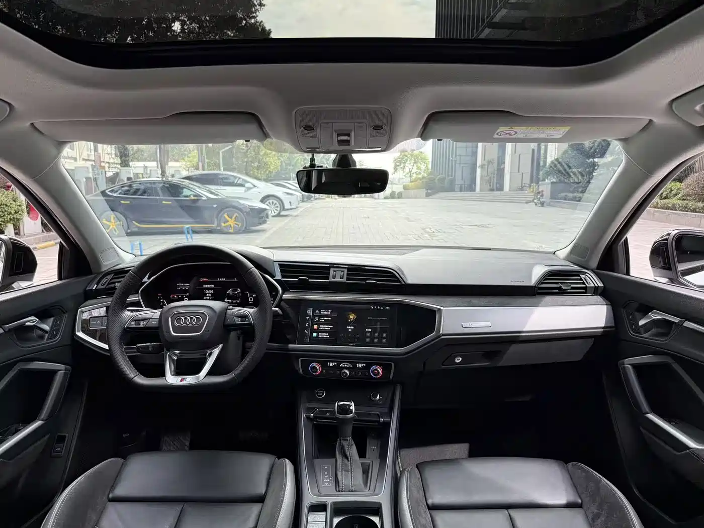 Audi Q3 Sportback 2023 40 TFSI Fashion фото 5