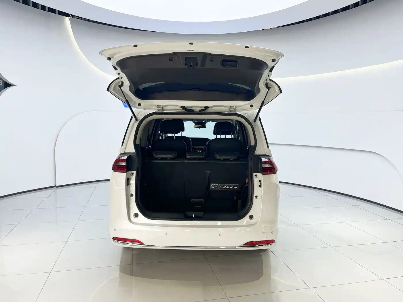GAC TRUMPCHI M6