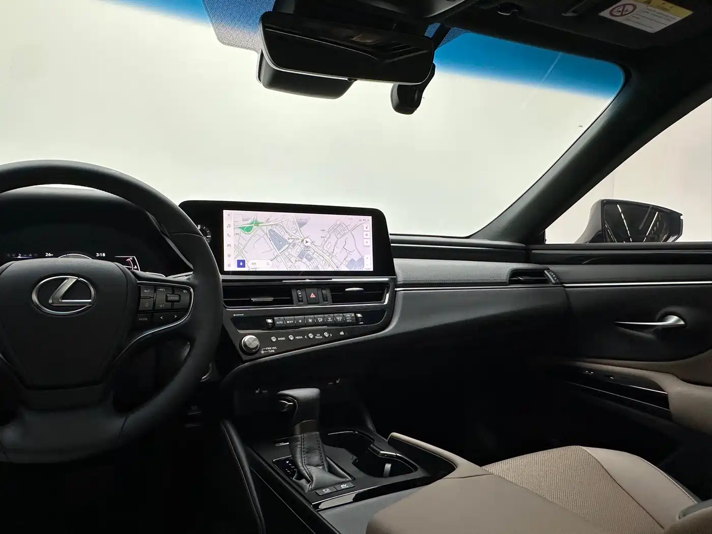 Lexus ES 2022 300h Excellence Edition фото 15