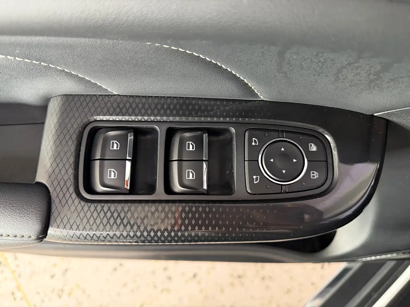 Haval M6 2021 PLUS 1.5T DCT Elite Smart Connect фото 20