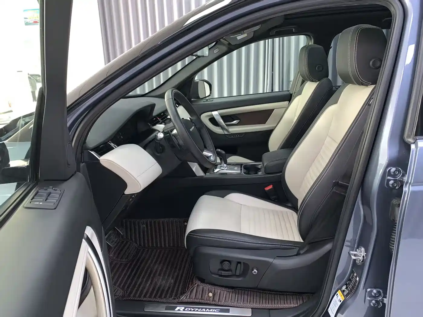 Land Rover Discovery Sport 2020 249PS R-Dynamic Luxury Custom фото 7