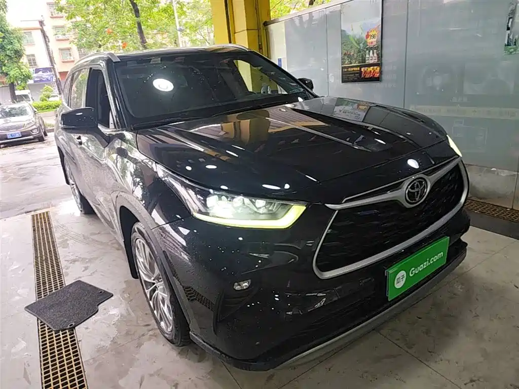 Toyota Highlander 2022 380T 4WD Premium 7-Seater фото 4