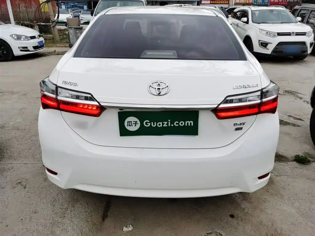 Toyota Corolla 2017 Facelift 1.2T S-CVT GL-i Leather Edition фото 6