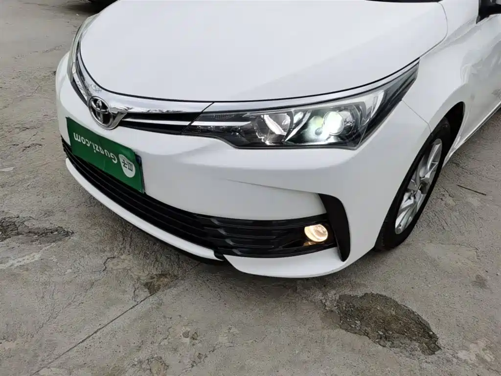 Toyota Corolla 2017 Facelift 1.2T S-CVT GL-i Leather Edition фото 24