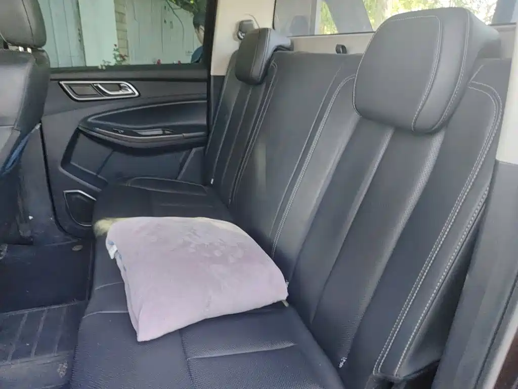 Jiangling Yuhu 9 2022 2020 2.0T Automatic Diesel 4WD Comfort