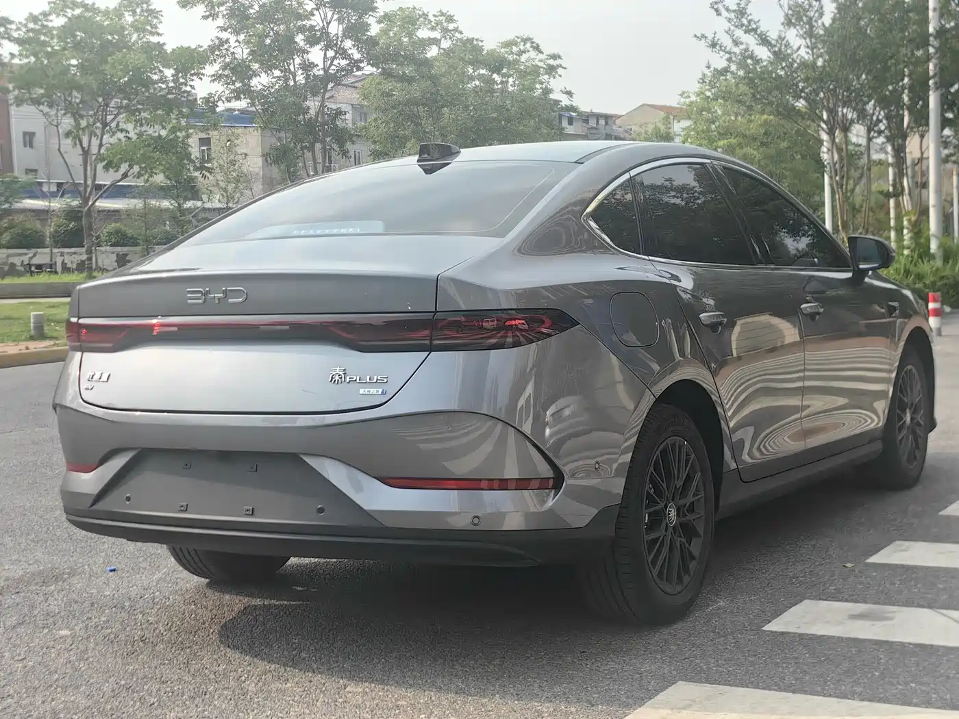 BYD Qin PLUS 2025 EV Smart Drive Edition 510KM Leading Type фото 7