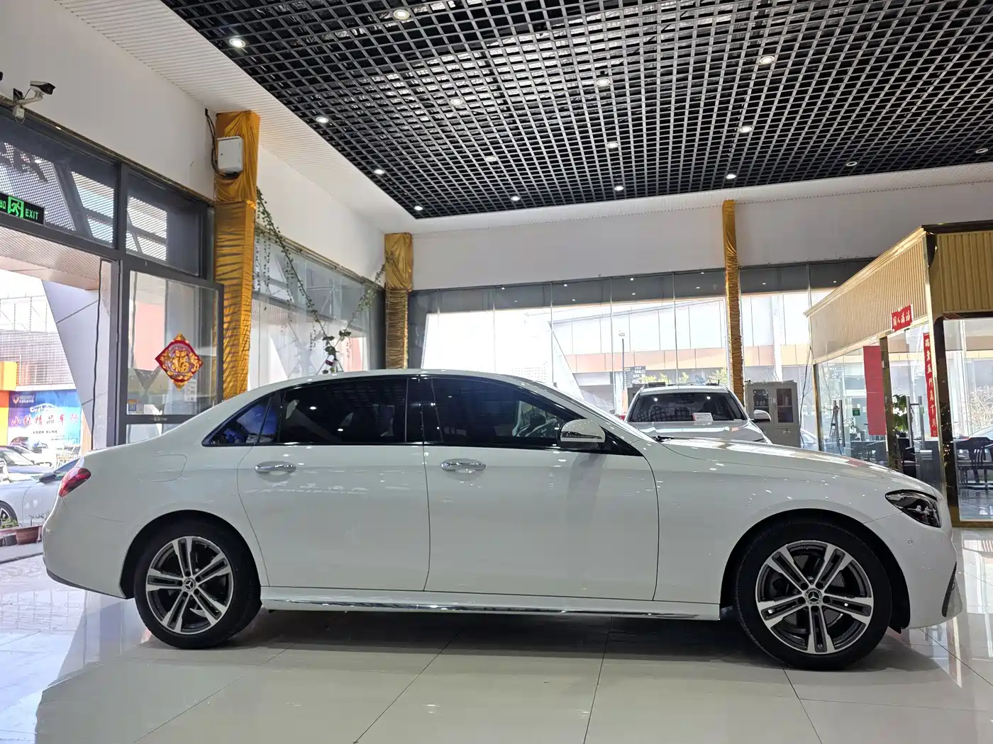 Mercedes-Benz E-Class 2022 E 260 L Sport фото 4