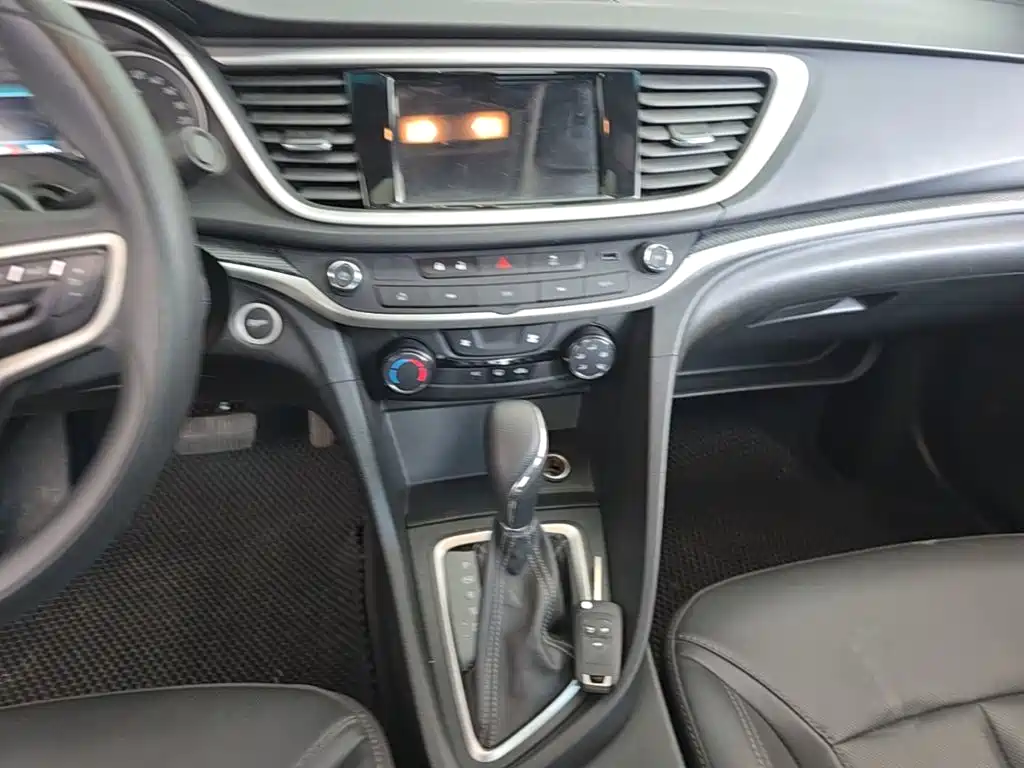 Photo 13 - Buick Excelle