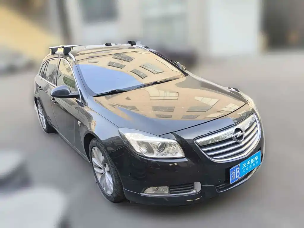 Opel Insignia 2014 2013 2.0T AWD Sport