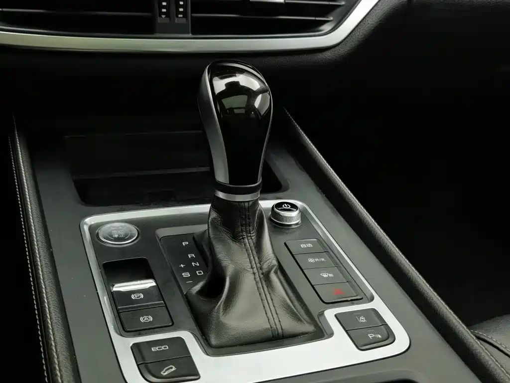 BYD Tang 2019 2019 2.0T Automatic Smart Connect Honor 7-seater China VI