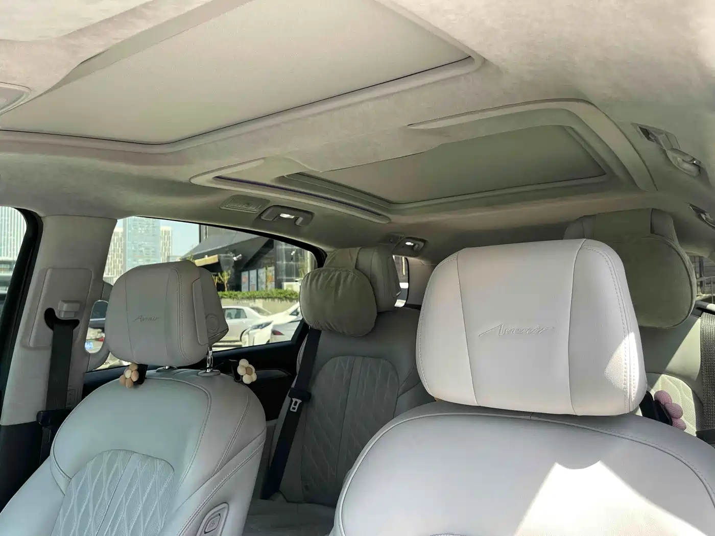 Buick GL8 2022 Avenir Avia 6-Seater Virtue Edition фото 7