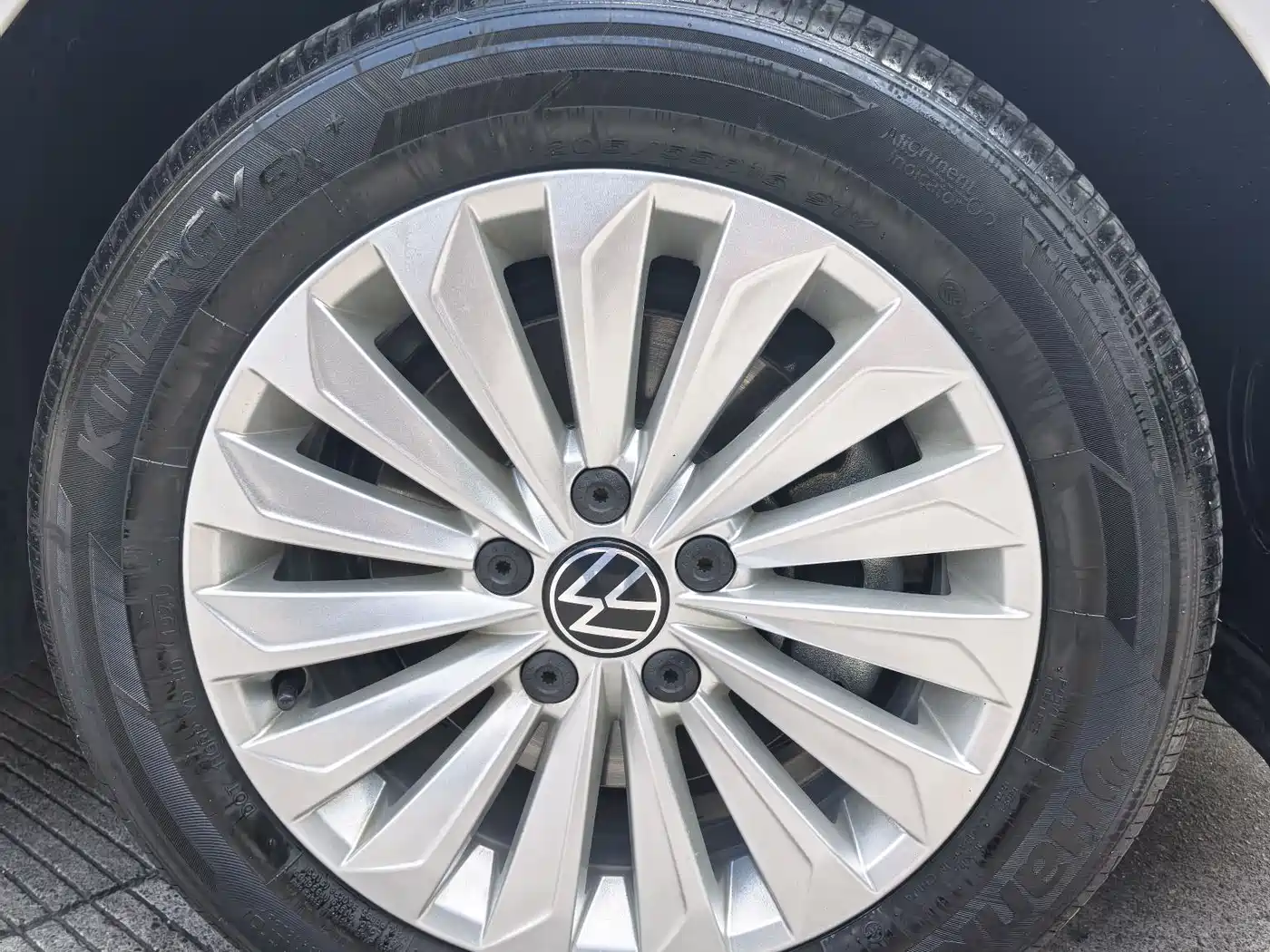 Volkswagen Lavida 2022 280TSI DSG Comfort Edition фото 17