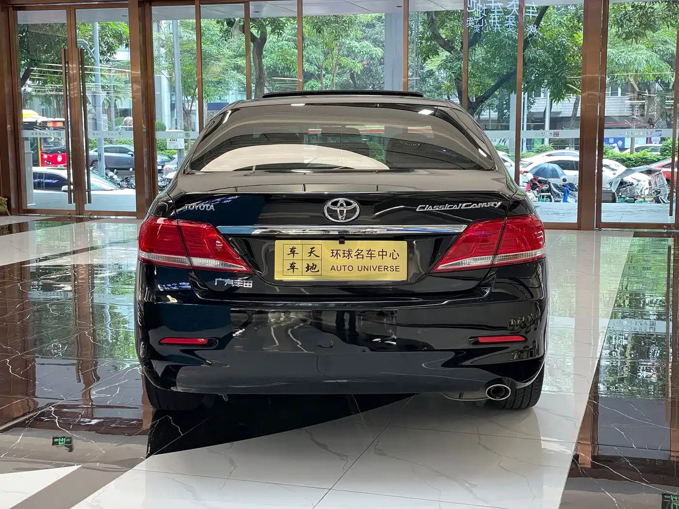Toyota Camry 2013 200G Classic Luxury Edition фото 6