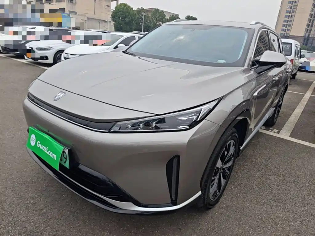 Roewe D5X DMH 2024 — пригон из Китая