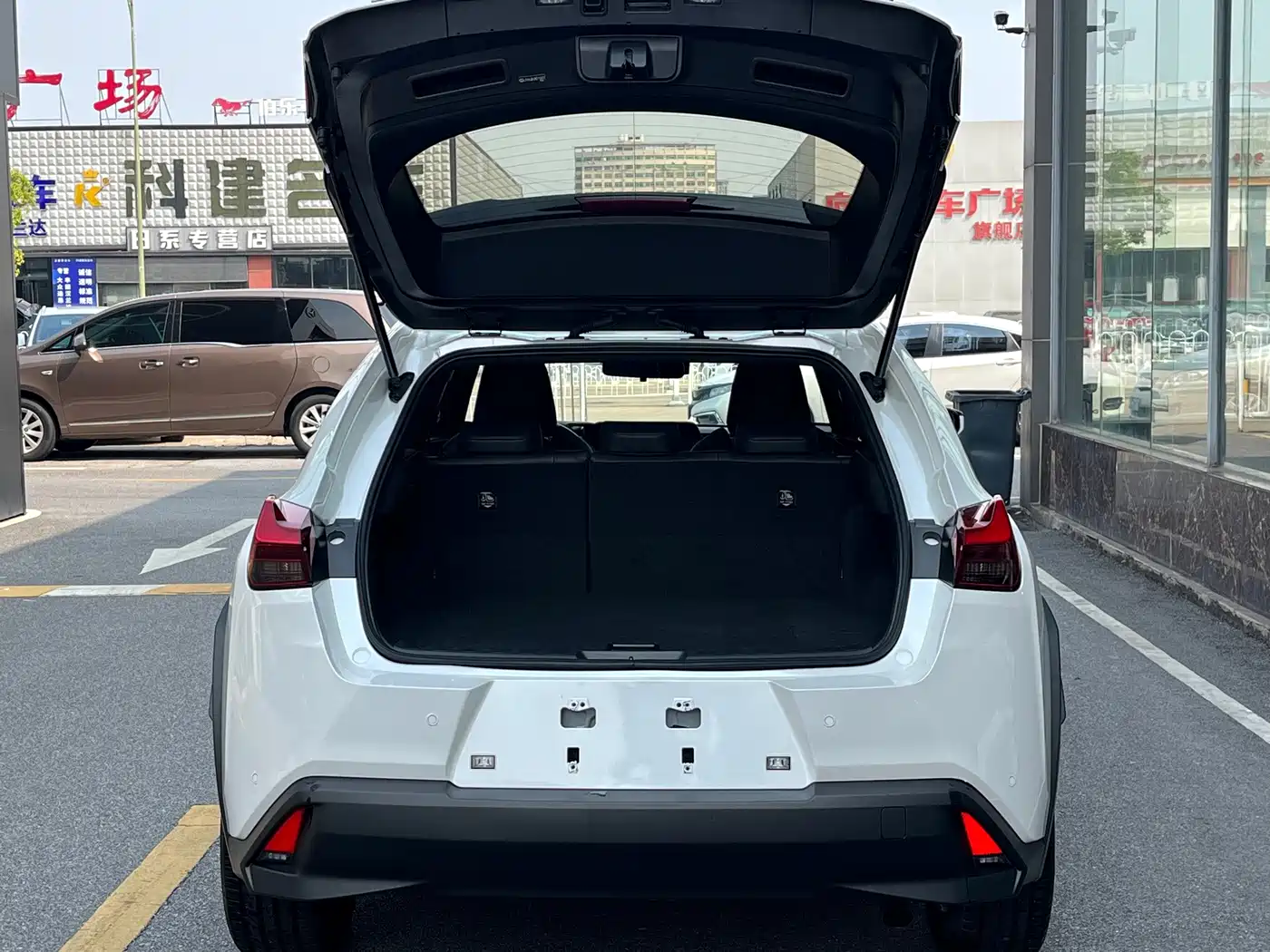 Lexus UX 2021 2020 260h Explore Fun Edition China V