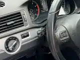 Photo 15 - Volkswagen Passat