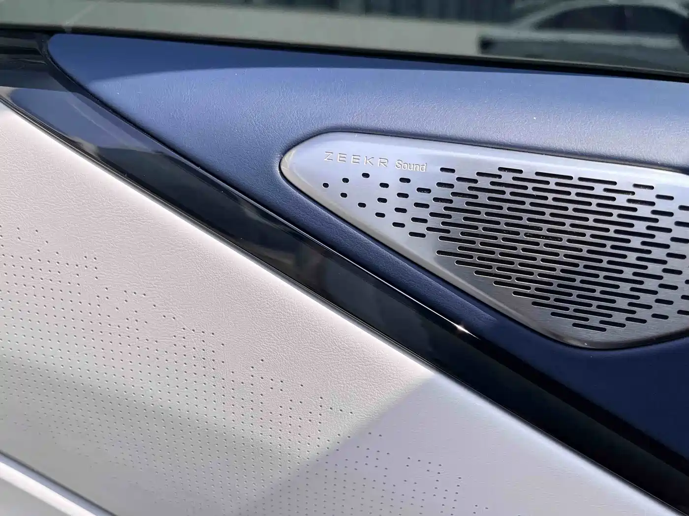 ZEEKR EXTREME KRYPTON 007