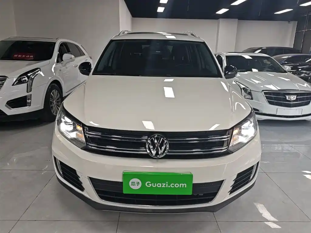 Volkswagen Tiguan 2015 1.8TSI Automatic 2WD Highline фото 3