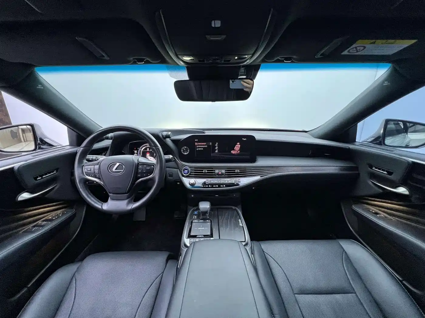 Lexus LS 2022 2021 500h Excellence Edition