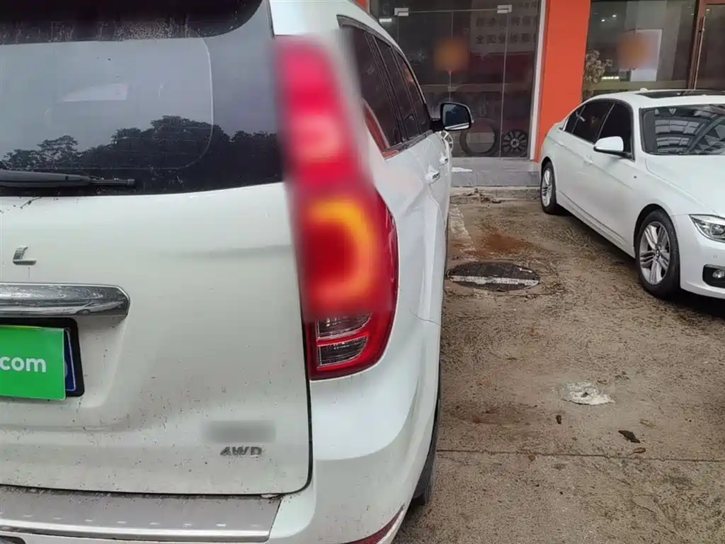 Haval H9 2017 2.0T Petrol 4WD Luxury 7-seater фото 8
